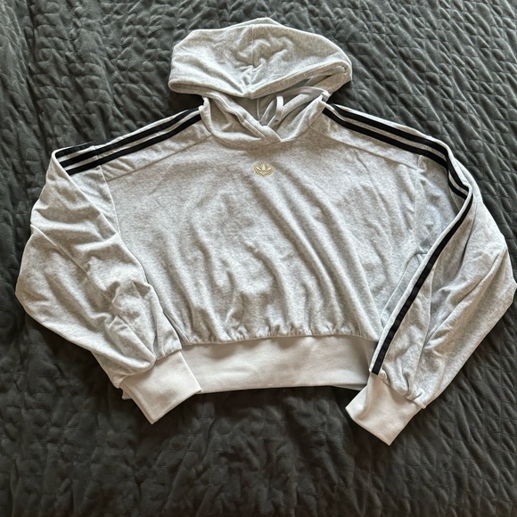 Adidas original grey velvet crop top - Picture 1 of 4